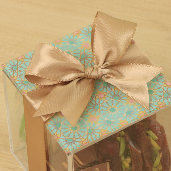 Set of 20 Ramadan Mubarak designed premium chocolate, dates & nuts acrylic box