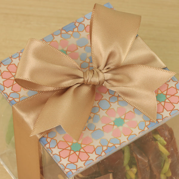 Set of 20 Ramadan Mubarak designed premium chocolate, dates & nuts acrylic box