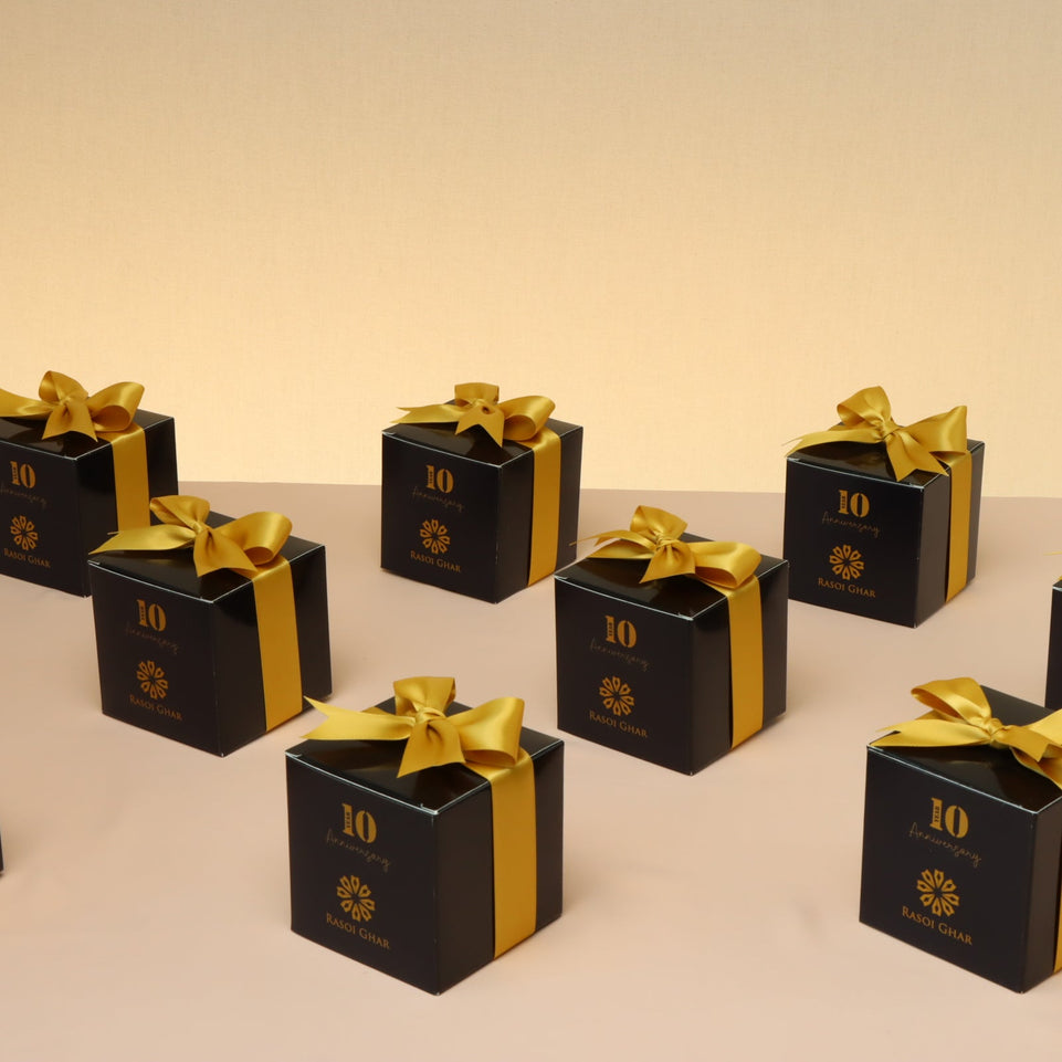 Set of 20 Corporate customized premium chocolate soft black box
