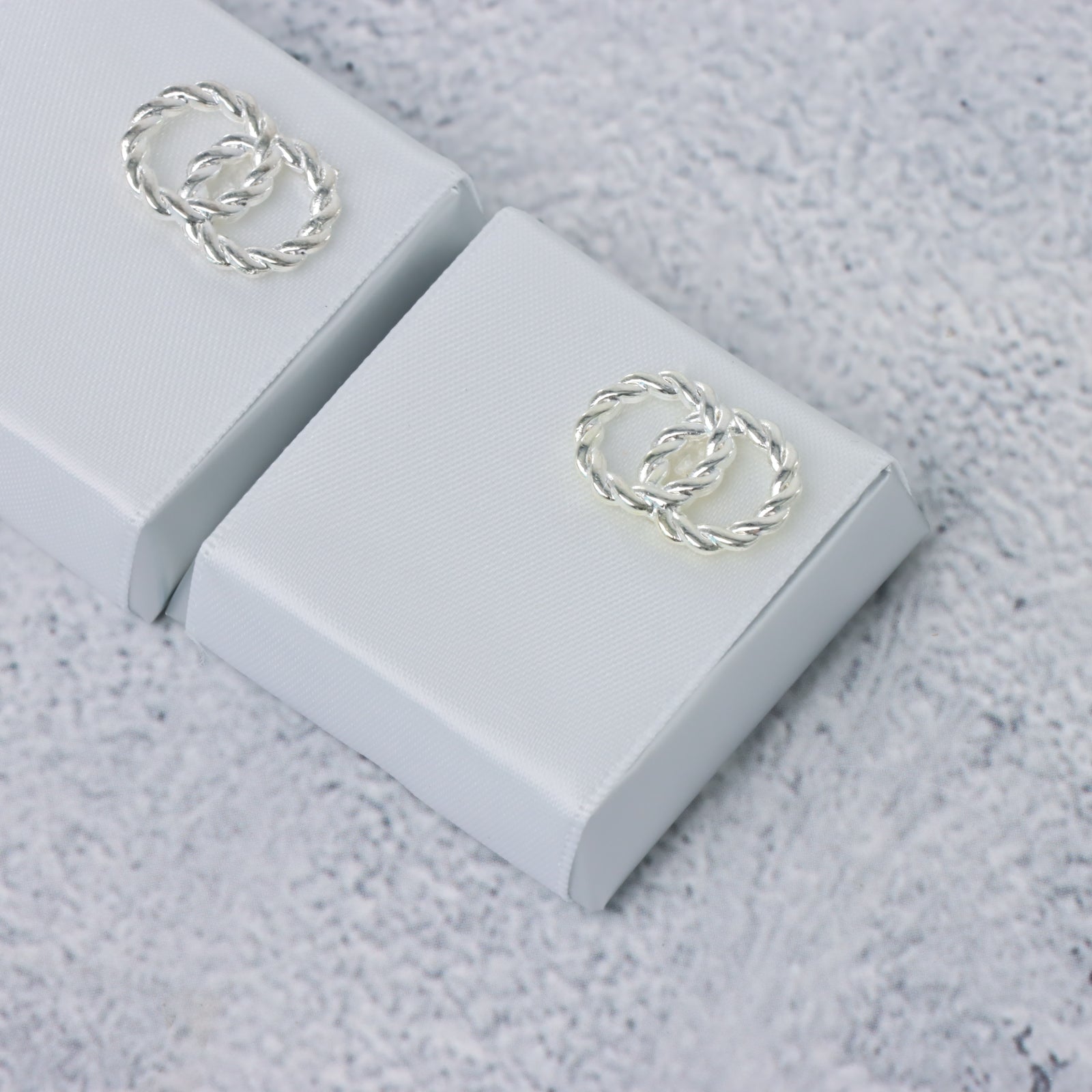 Bridal rings decorated chocolate