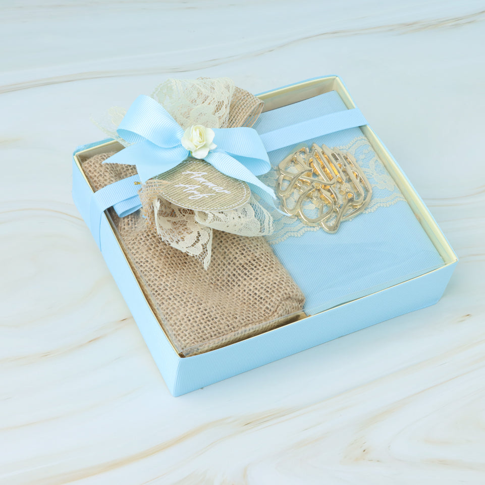 BABY BOY DECORATED QURAN WITH CHOCOLATE BAG CLEAR BOX