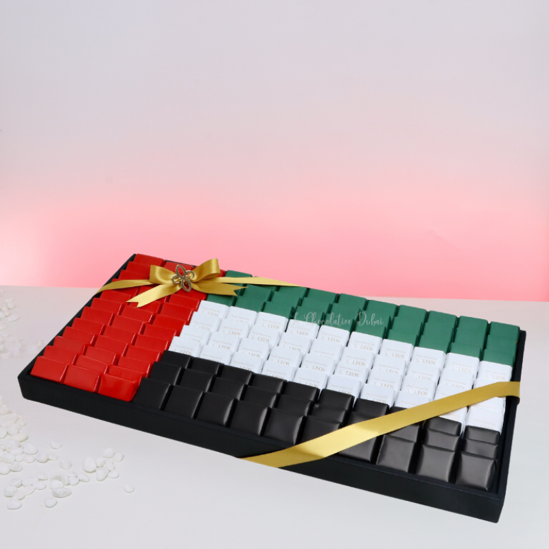 CORPORATE UAE FLAG DESIGNED CHOCOLATE LARGE TRAY