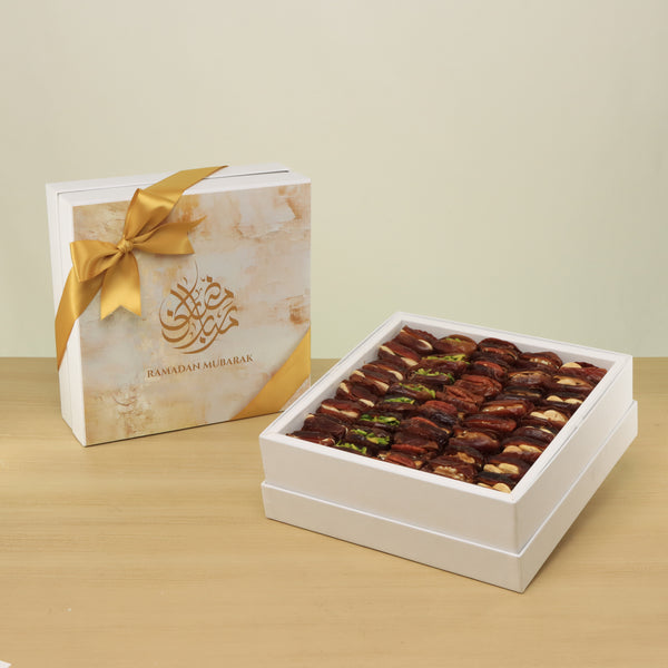 Ramadan Mubarak designed premium nut stuffed dates hard box