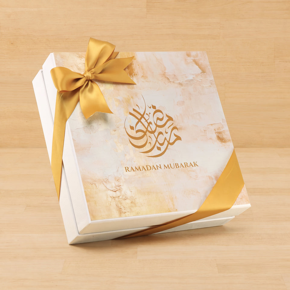 Ramadan Mubarak designed premium nut stuffed dates hard box