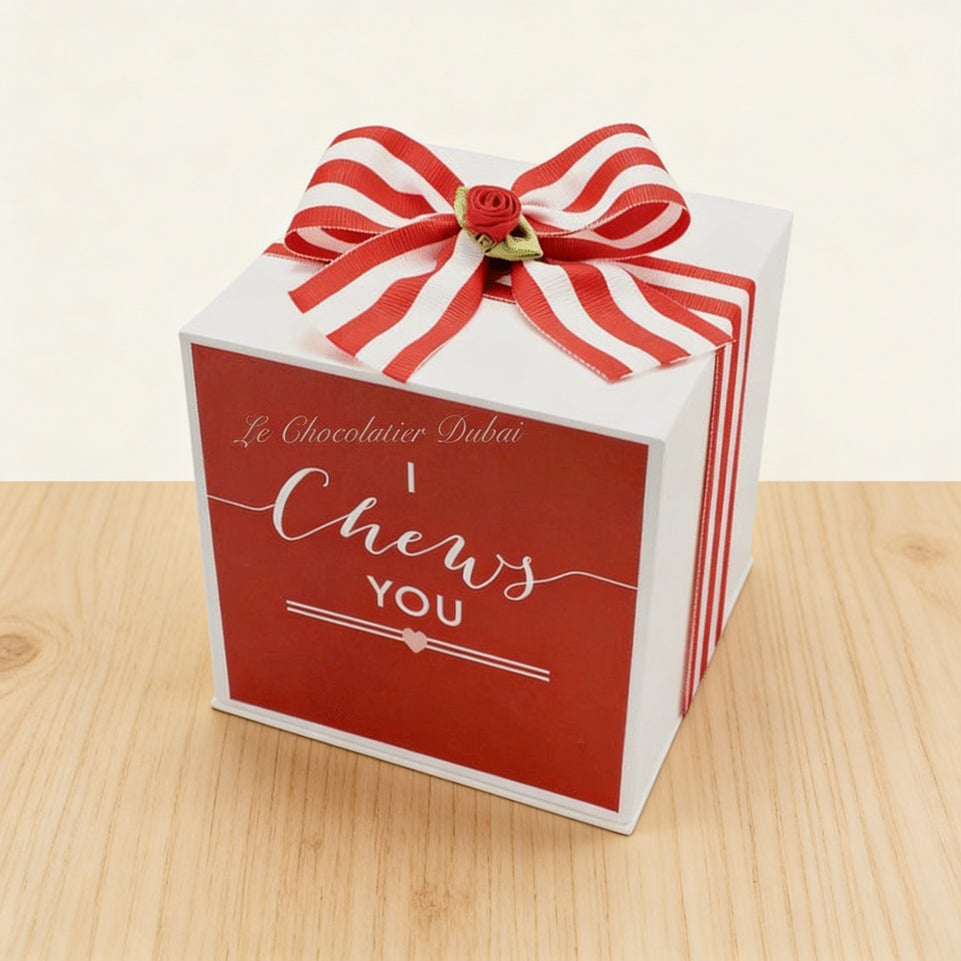 Valentine's day designed " i chew's you" chocolate hard cube box