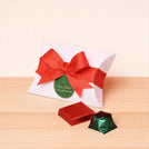 Set of 20 'Merry Christmas & Happy New Year'-themed chocolate pillow box giveaways