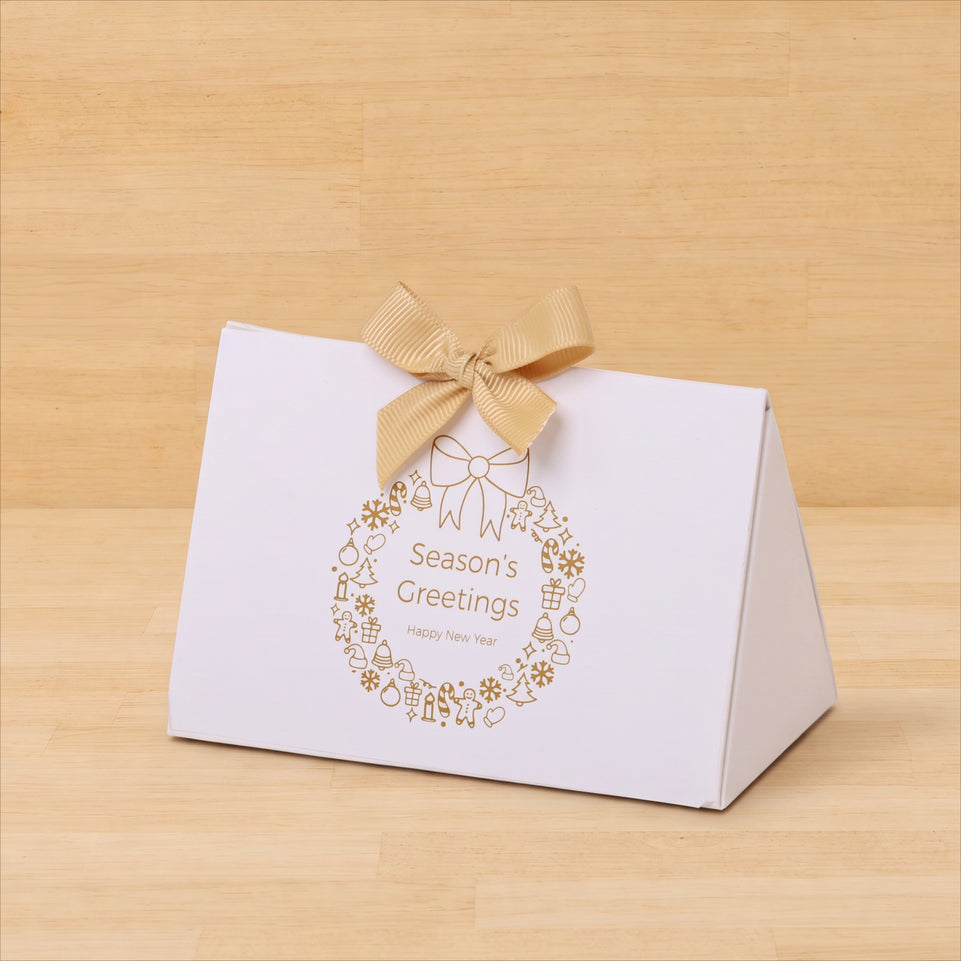 Set of 20 Season's greetings wreath designed premium chocolate triangle box giveaway