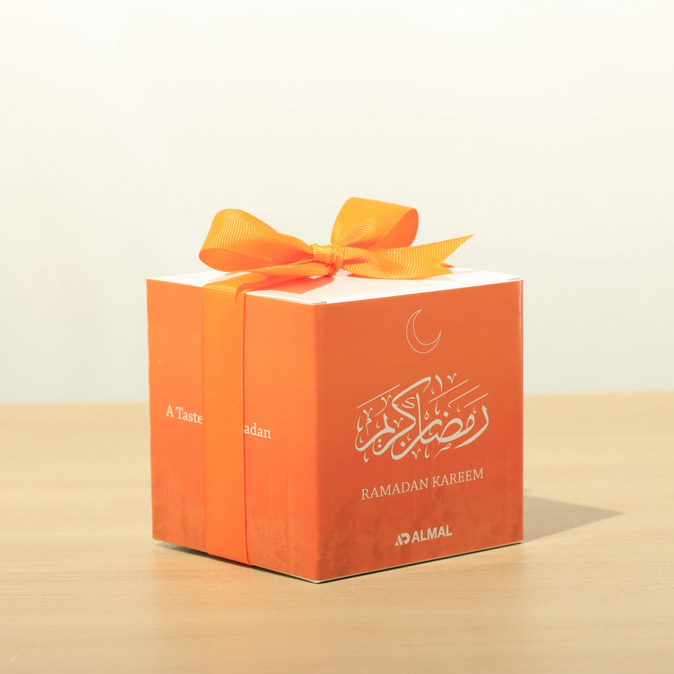 Set of 20 Corporate customized premium chocolate & dates cube box