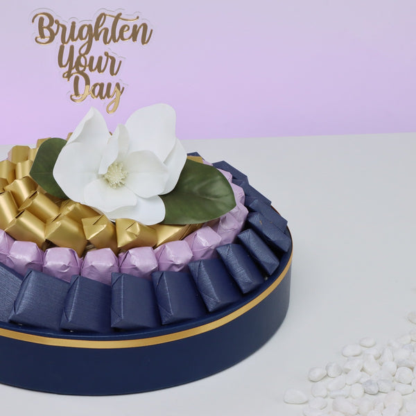 Brighten your day flower decorated premium chocolate leather round tray