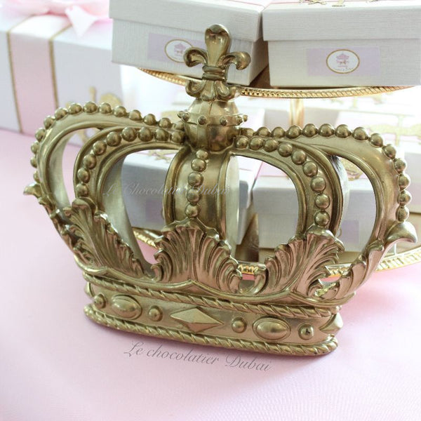 Baby girl carousel theme dessert table