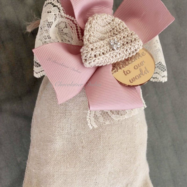 Set of 20 Baby girl crochet hat chocolate bag