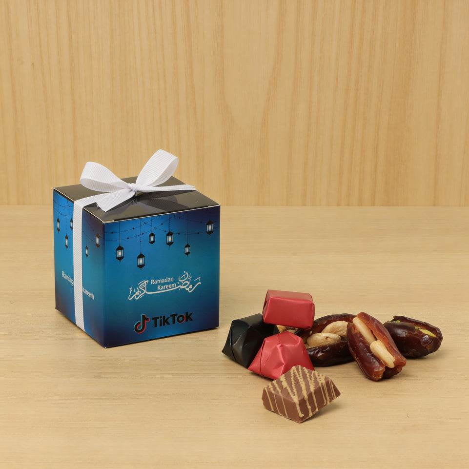Set of 20 Corporate customized premium chocolate & dates cube box