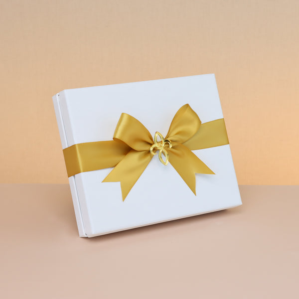 Premium gold & white chocolate 20-pc hard box