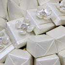 Flower wedding accessory decorated loose chocolate