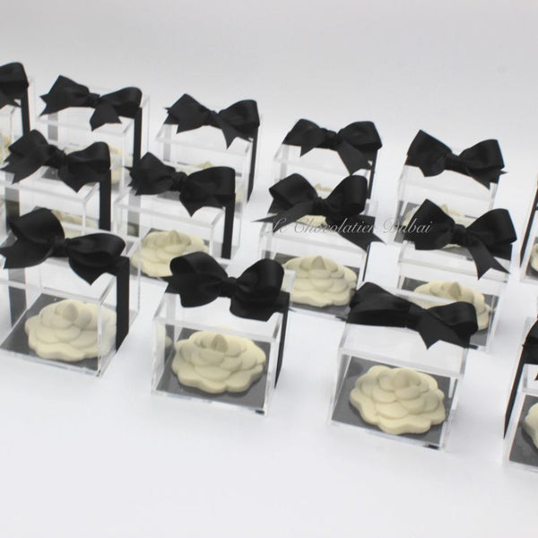 Set of 20 flower cookie designed acrylic box