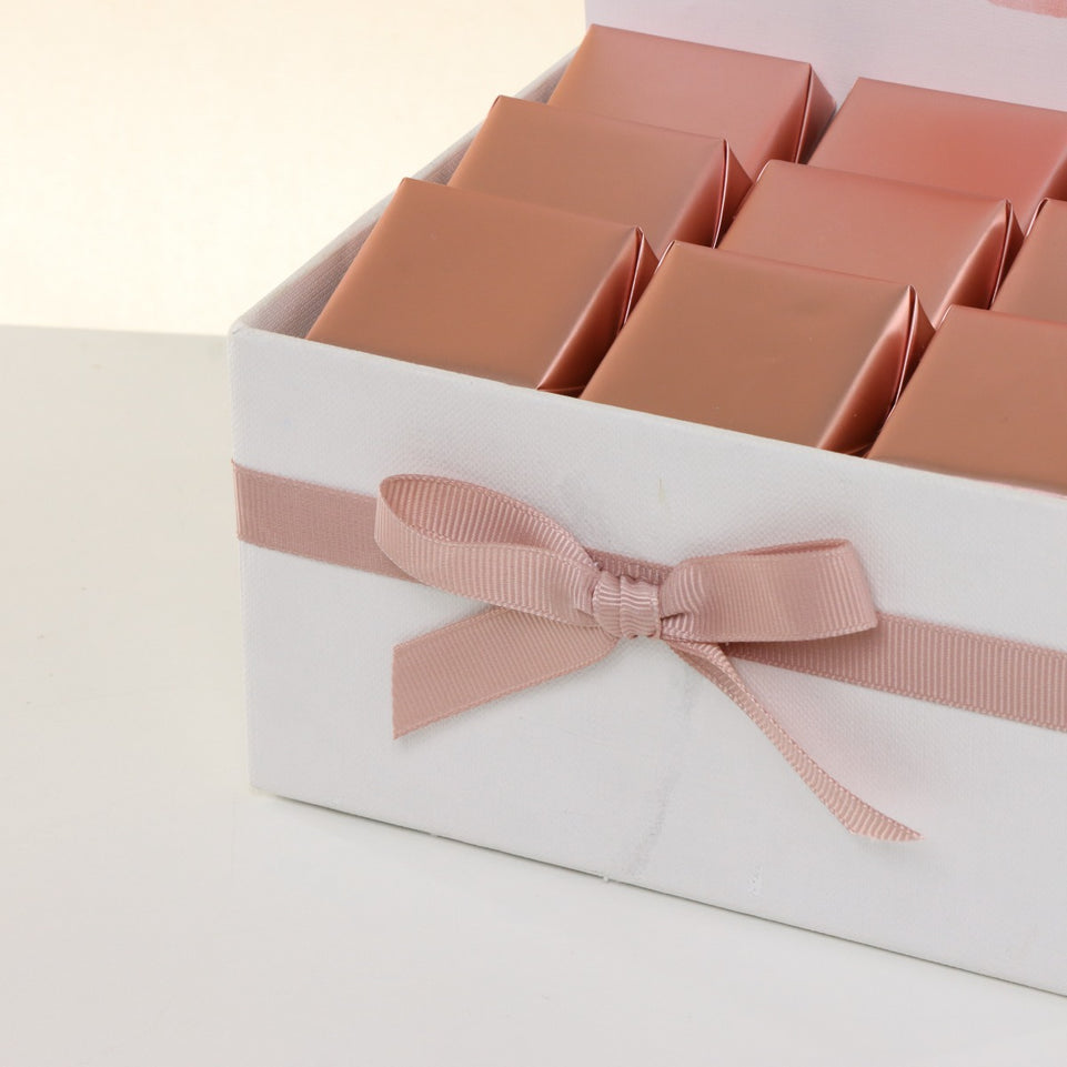 "Best wishes" bubbles designed chocolate small hamper