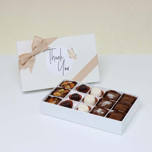 "Thank you" butterfly designed 15-piece premium chocolate hard box