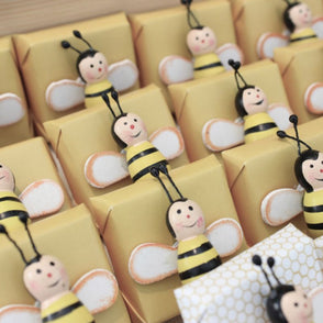 Baby honey bee decorated loose premiu...