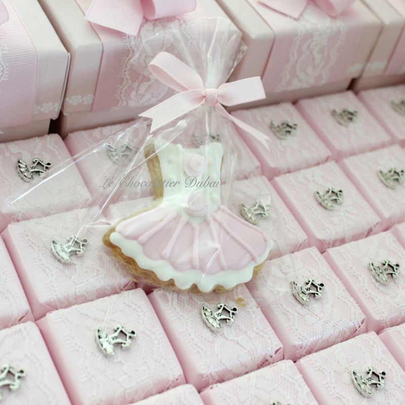 BABY BALLERINA THEME DECORATED CHOCOLATE & COOKIES WOOD STAND