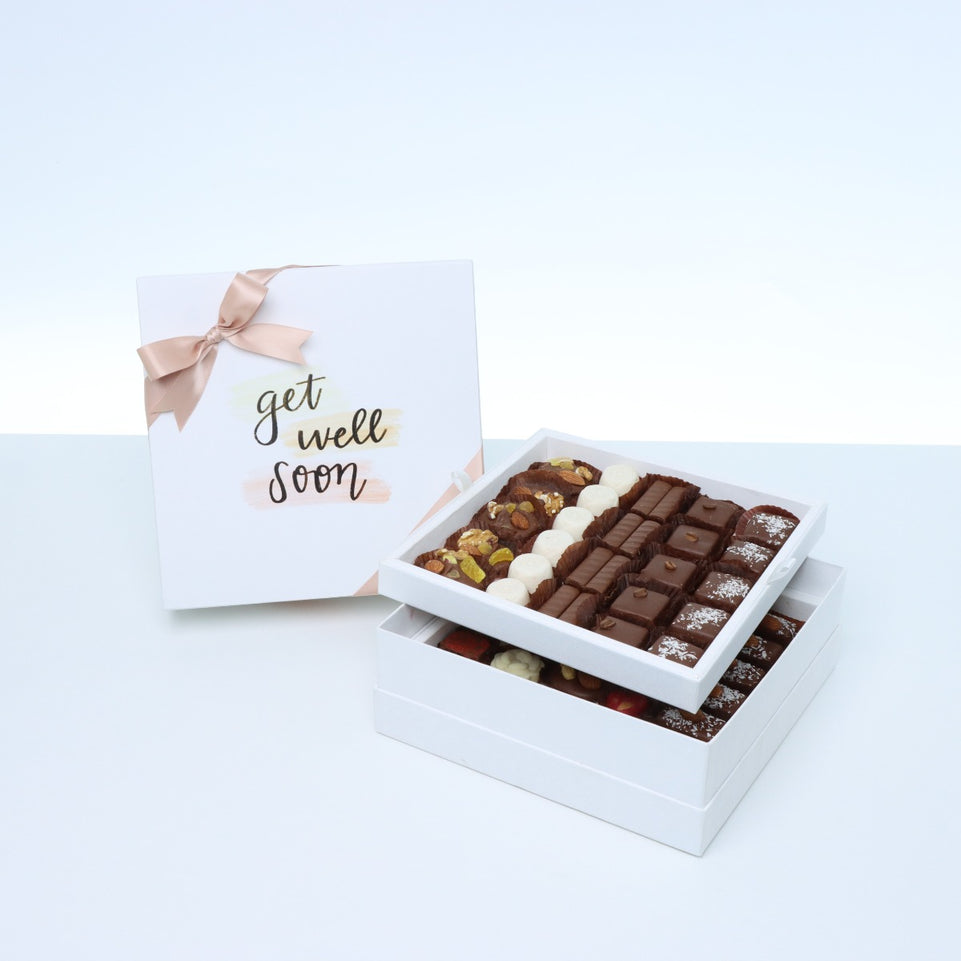 "Get well soon" stain designed 2-layer chocolate hard box