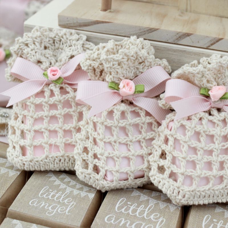 Flower decorated chocolate crochet bag