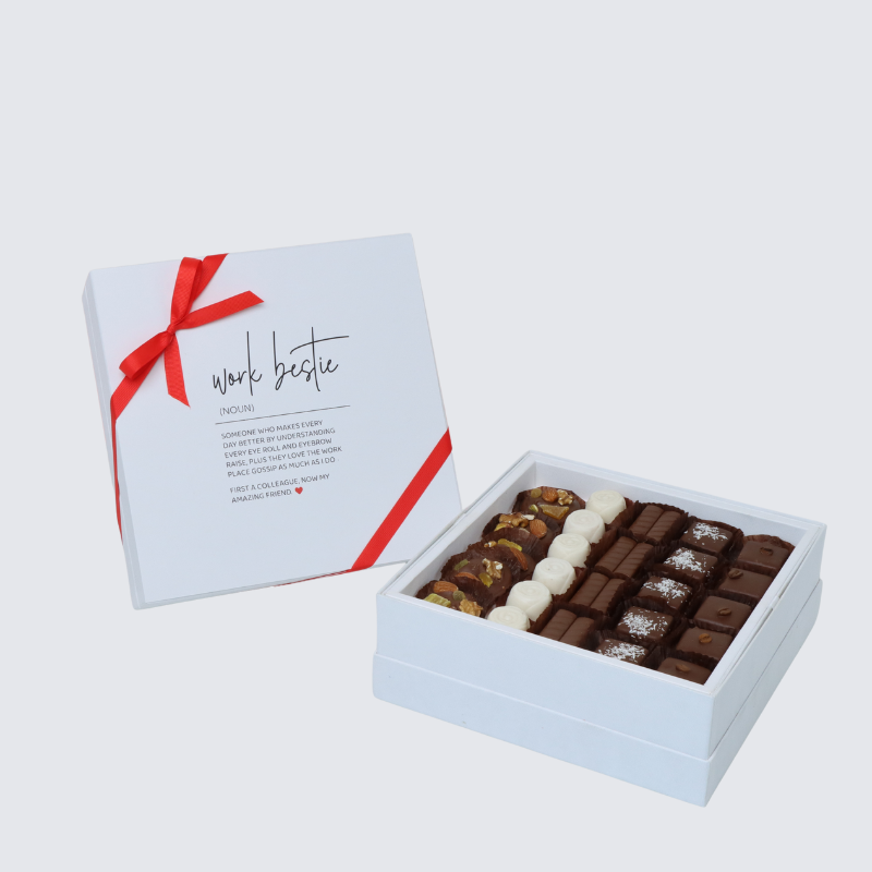 "Work bestie" 25-piece chocolate hard box