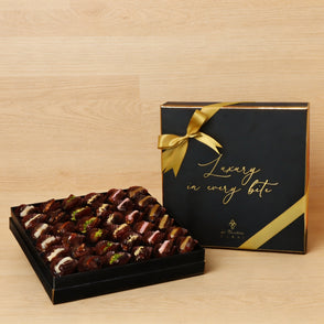 Luxury mixed stuffed dates hard box