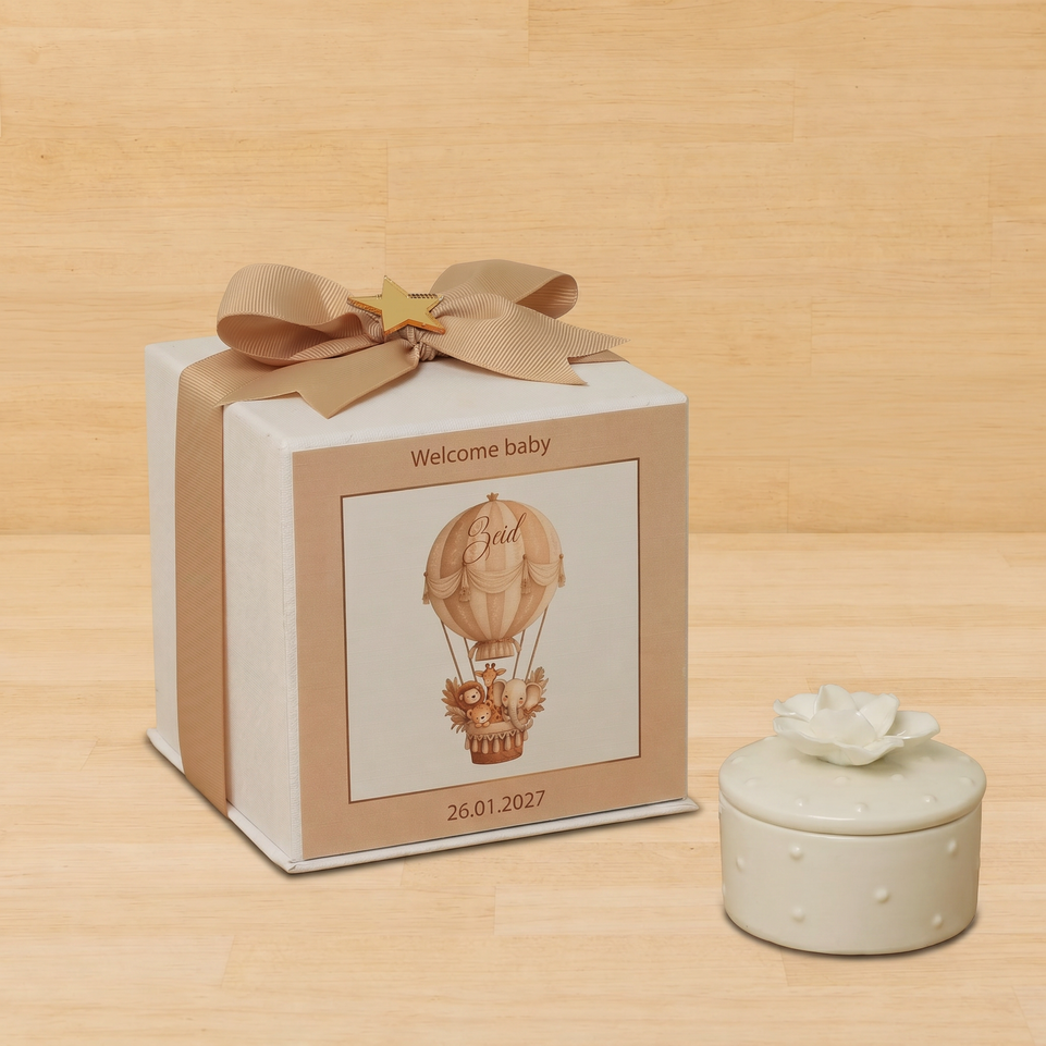 Set of 20 boxes baby boy white rose flower trinket with gold star acrylic in hard box giveaway