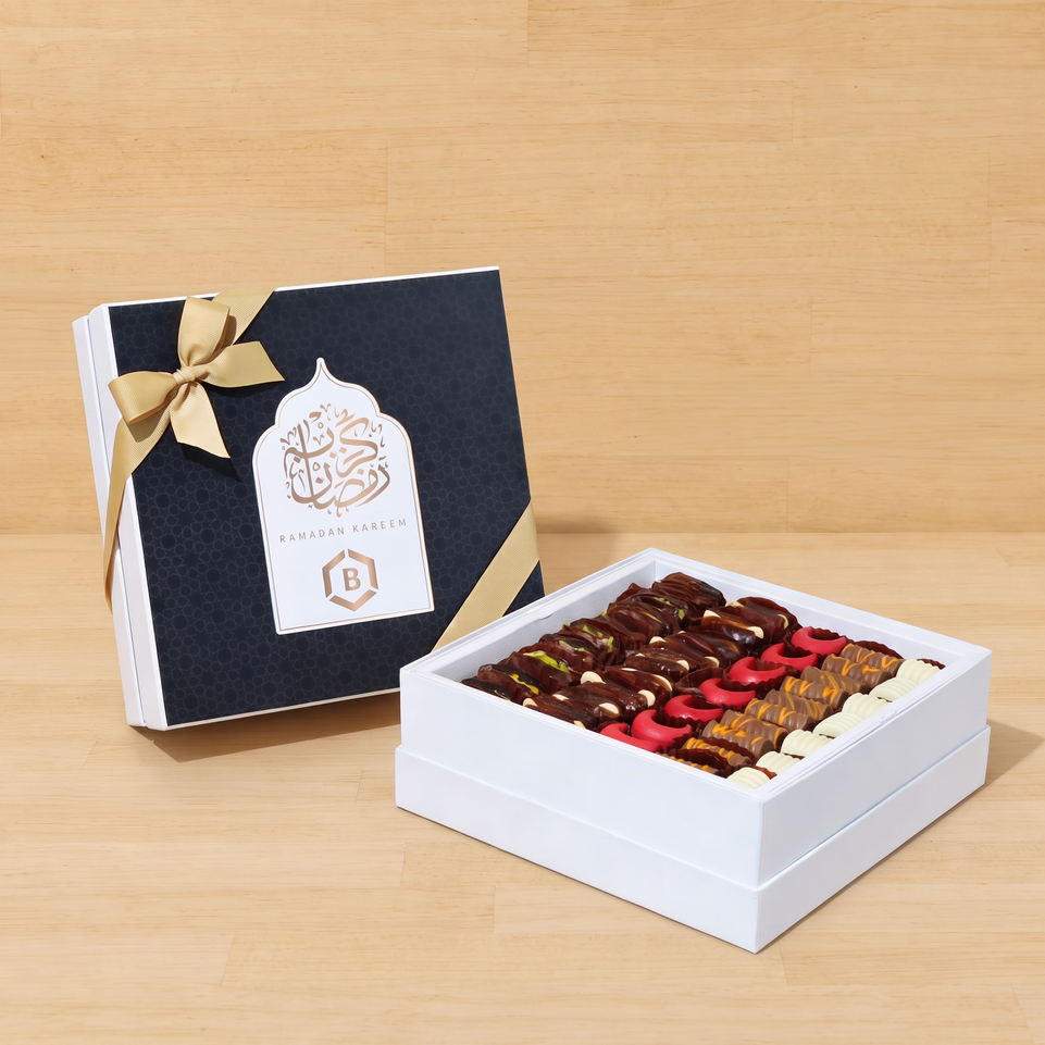 Set of 2 corporate customized Ramadan design chocolate & dates hard box