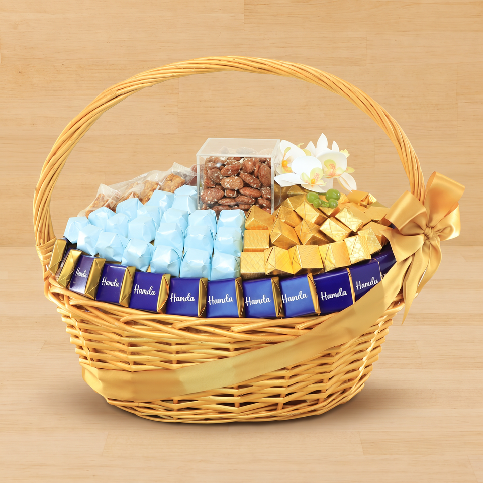 Personalized premium chocolate large basket