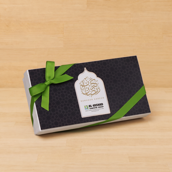 Set of 6 Corporate customized Ramadan designed chocolate & dates 8P hard box