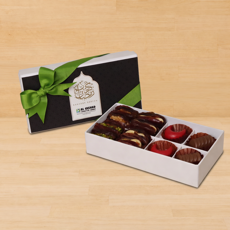 Set of 6 Corporate customized Ramadan designed chocolate & dates 8P hard box