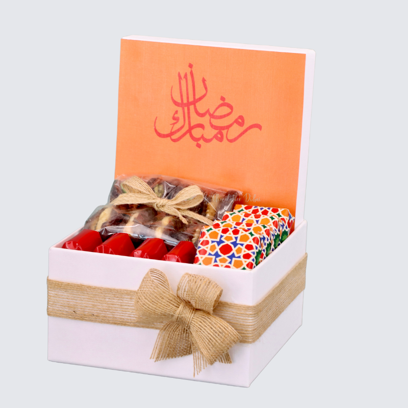 RAMADAN DESIGN CHOCOLATE & DATES SMALL HAMPER