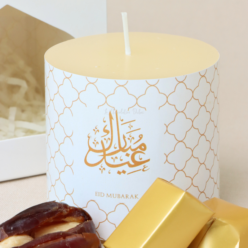 EID CANDLE WITH CHOCOLATE & DATES DESIGNED SOFT BOX