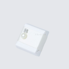 Wedding ribbon & pearl decorated choc...