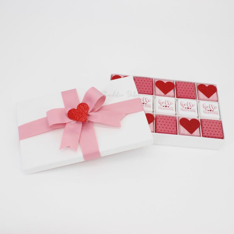 HELLO VALENTINE DESIGNED CHOCOLATE 15-PIECE HARD BOX