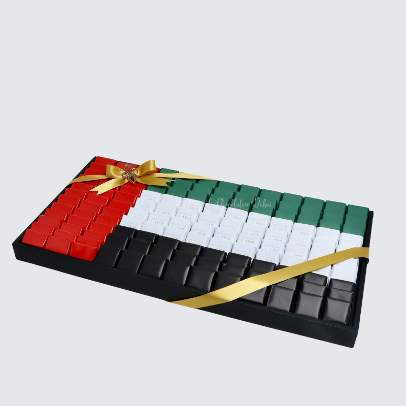 CORPORATE UAE FLAG DESIGNED CHOCOLATE LARGE TRAY