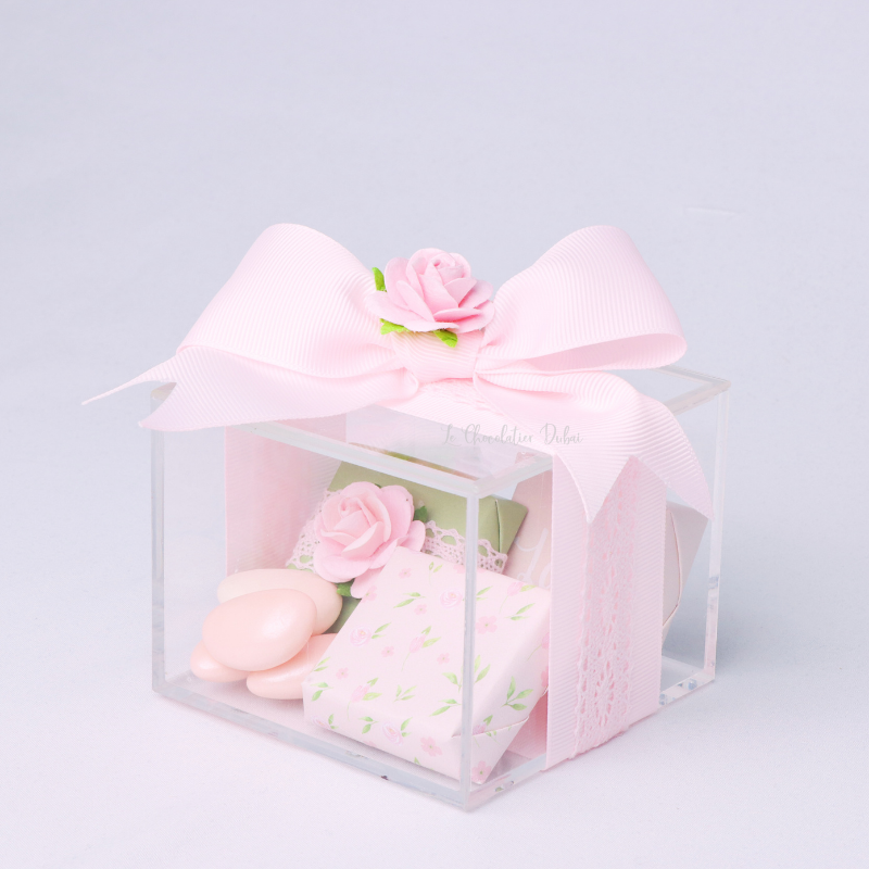BABY GIRL FLOWER DECORATED CHOCOLATE ACRYLIC BOX