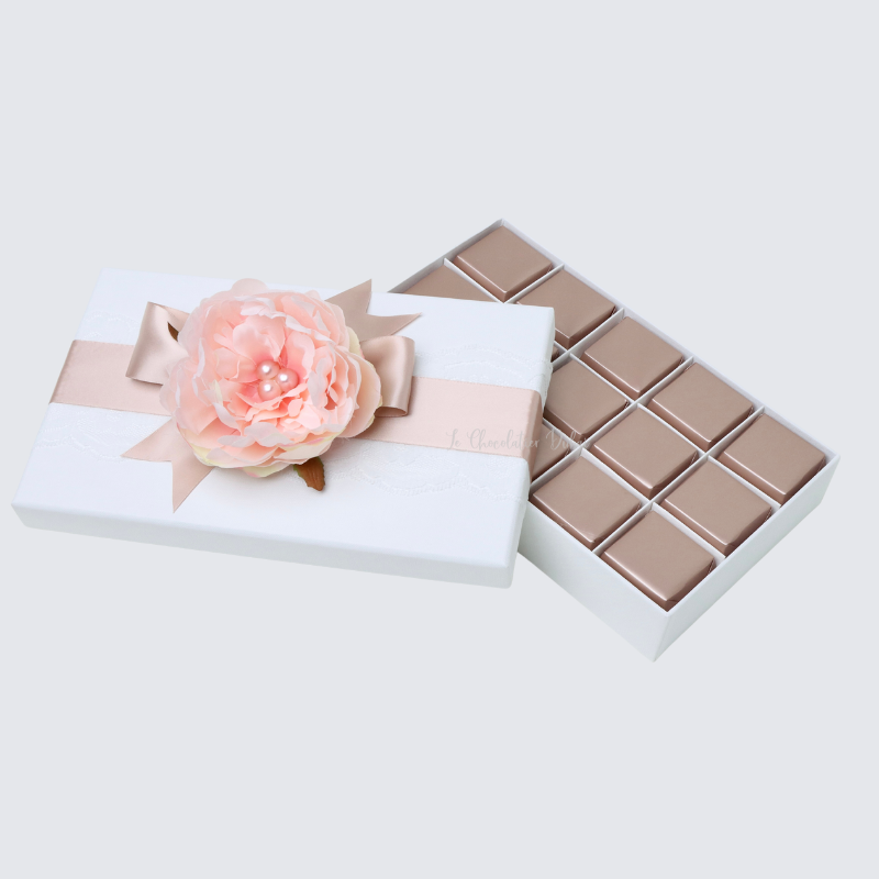 FLOWER DECORATED CHOCOLATE 15 - PIECE HARD BOX	 		