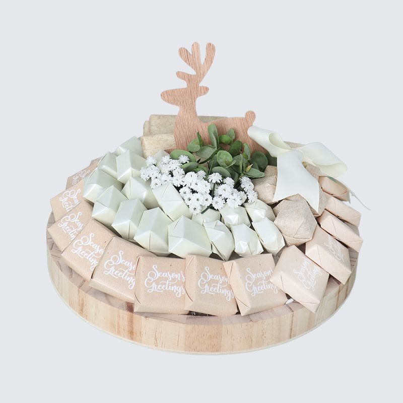 CHRISTMAS DECORATED CHOCOLATE WOOD ROUND TRAY