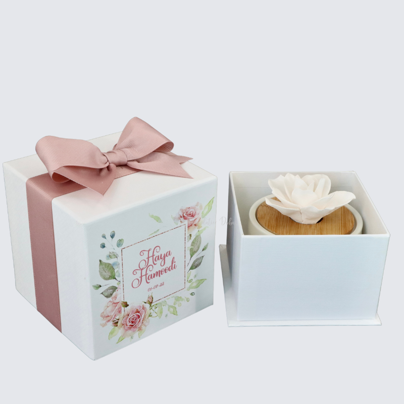 BABY GIRL PERSONALIZED CERAMIC FLOWER DIFFUSER HARD BOX