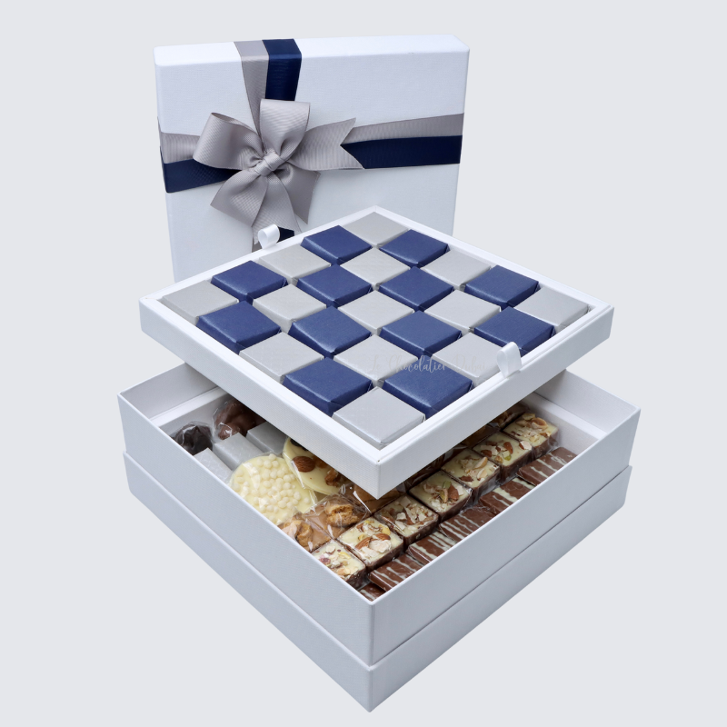 CHEQUERED BLUE DESIGNED 2-LAYER CHOCOLATE HARD BOX