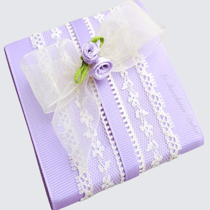 LUXURY LACE RIBBON FLOWER DECORATED CHOCOLATE BAR	 	