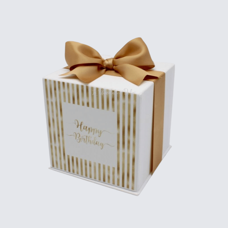 "HAPPY BIRTHDAY" GOLD STRIFE DESIGN CHOCOLATE BOX	 		