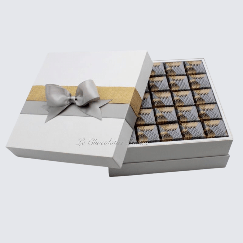 CALLIGRAPHY RIBBON DECORATED CHOCOLATE HARD BOX	 		