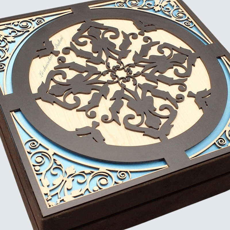 PATTERN DESIGNED DECORATED CHOCOLATE HARD BOX	 	