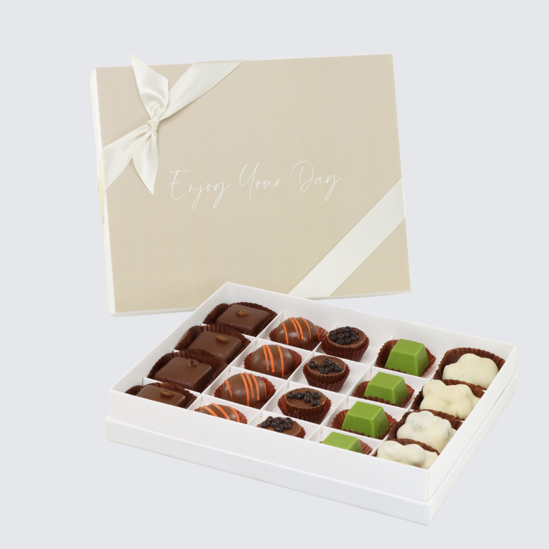 ENJOY YOUR DAY MINIMALIST DESIGNED 20-PIECE CHOCOLATE HARD BOX