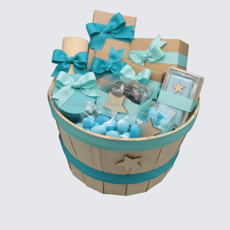 STAR DECORATED CHOCOLATE & SWEETS WOODEN HAMPER	 		