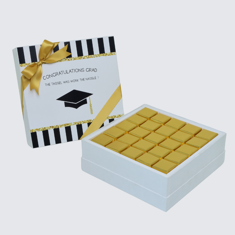 GRADUATION DESIGNED 25-PIECE CHOCOLATE HARD BOX WITH DESIGNED TOP CARD