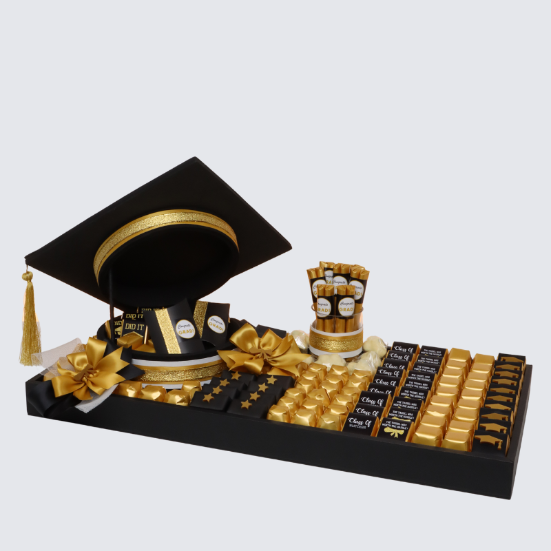 "GRADUATION" CUSTOMIZED AND DECORATED CHOCOLATE LEATHER TRAY